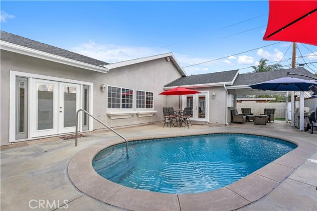 2165 W Romneya Drive, Anaheim, CA 92801