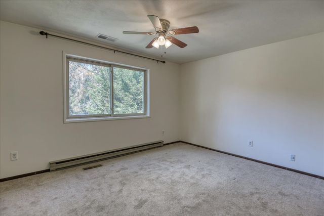 8515 N ANTIETAM Dr, Spokane, WA 99208