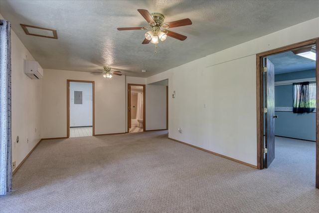 8515 N ANTIETAM Dr, Spokane, WA 99208