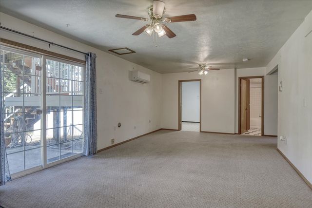 8515 N ANTIETAM Dr, Spokane, WA 99208