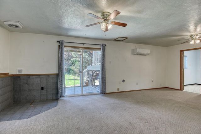 8515 N ANTIETAM Dr, Spokane, WA 99208