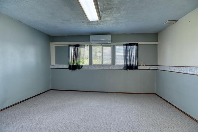 8515 N ANTIETAM Dr, Spokane, WA 99208