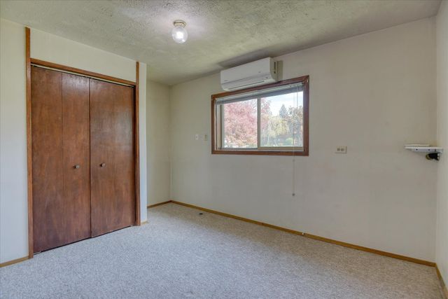 8515 N ANTIETAM Dr, Spokane, WA 99208