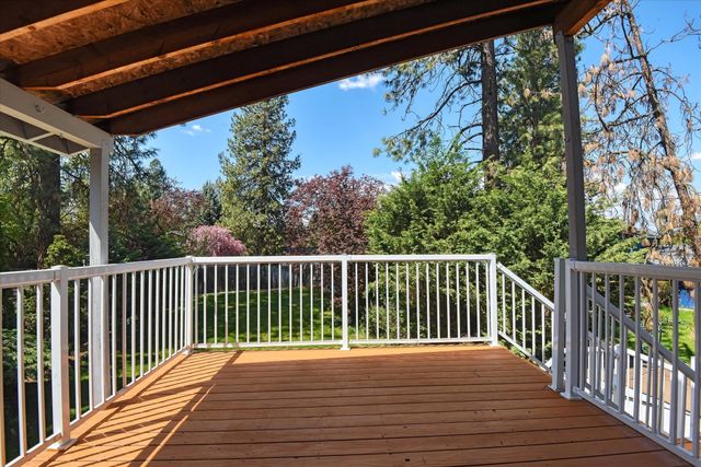 8515 N ANTIETAM Dr, Spokane, WA 99208