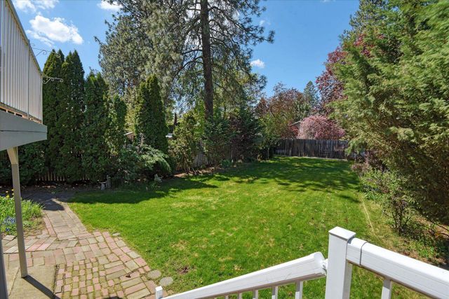 8515 N ANTIETAM Dr, Spokane, WA 99208