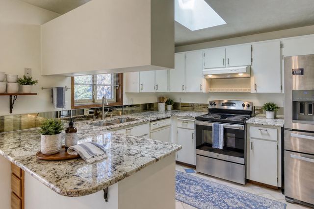 8515 N ANTIETAM Dr, Spokane, WA 99208