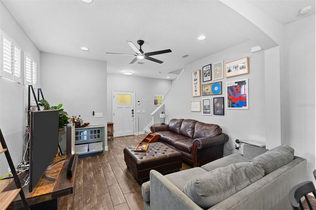 1914 W PALMETTO STREET, Tampa, FL 33607