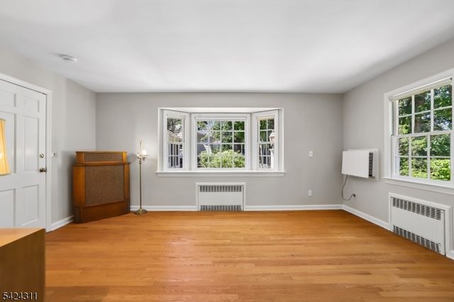 260 Fairmount Ave, Chatham Boro, NJ 07928