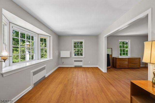 260 Fairmount Ave, Chatham Boro, NJ 07928