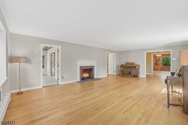 260 Fairmount Ave, Chatham Boro, NJ 07928