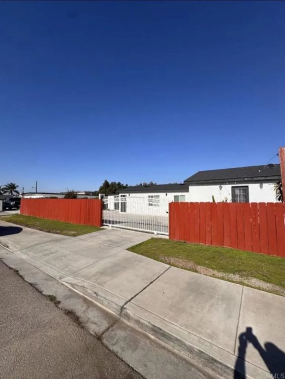 1196 Del Mar Avenue, Chula Vista, CA 91911