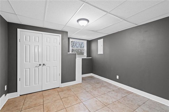 7400 N Granby Avenue, Kansas City, MO 64151