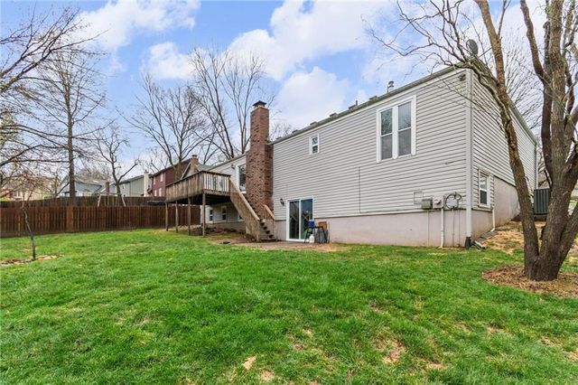 7400 N Granby Avenue, Kansas City, MO 64151