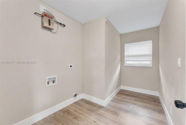 1334 NW 83rd ST, Miami, FL 33147