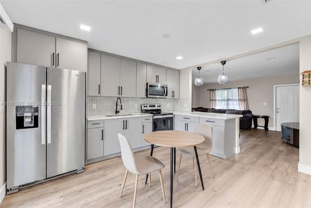 1334 NW 83rd ST, Miami, FL 33147