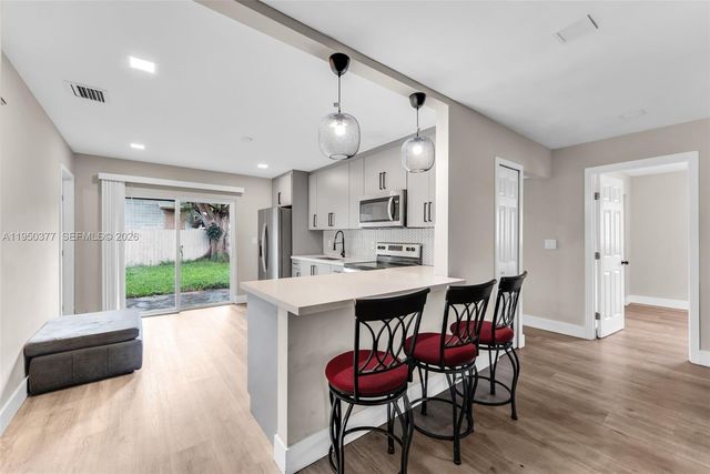 1334 NW 83rd ST, Miami, FL 33147