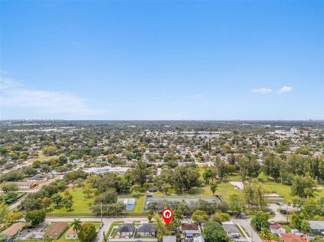 1334 NW 83rd ST, Miami, FL 33147