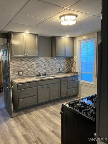 385 Auburn Avenue, Buffalo, NY 14213