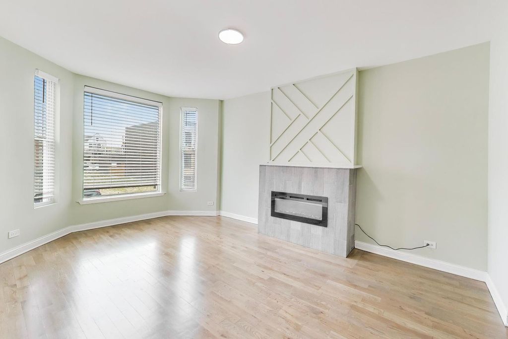 4330 S Langley Avenue, Chicago, IL 60653 — photo 2