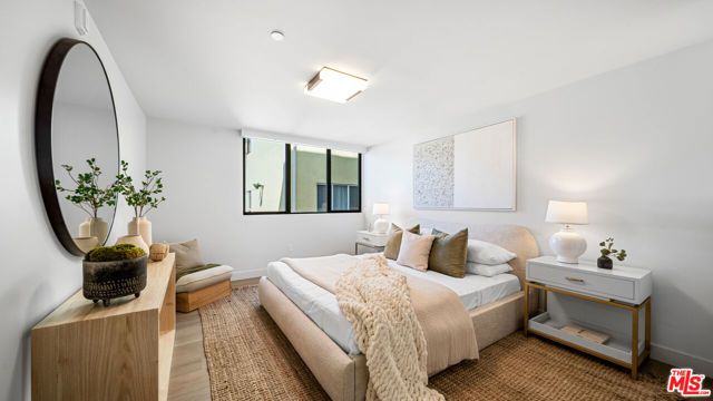 153 San Vicente Boulevard 3E, Santa Monica, CA 90402