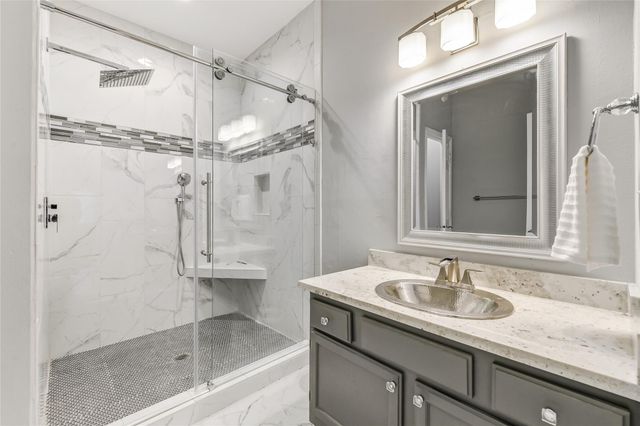 4001 Tanglewilde Street 1402, Houston, TX 77063