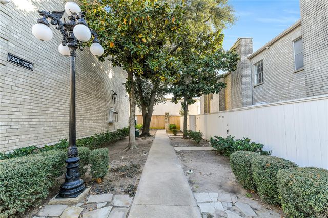 4001 Tanglewilde Street 1402, Houston, TX 77063