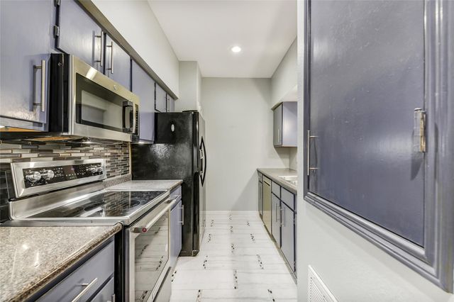 4001 Tanglewilde Street 1402, Houston, TX 77063