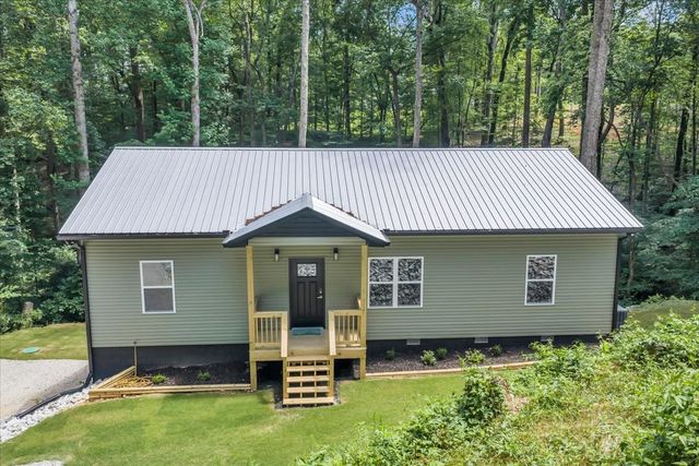 226 Woodland Way, Estill Springs, TN 37330