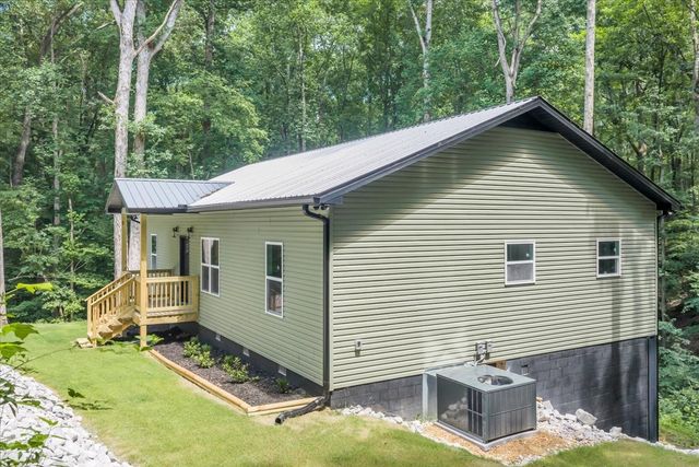 226 Woodland Way, Estill Springs, TN 37330
