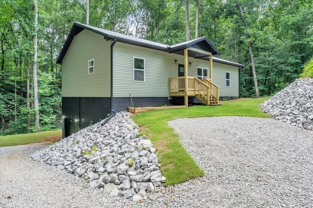 226 Woodland Way, Estill Springs, TN 37330