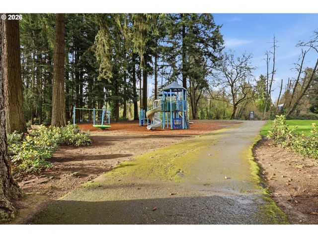 345 Ne 105TH St, Vancouver, WA 98685