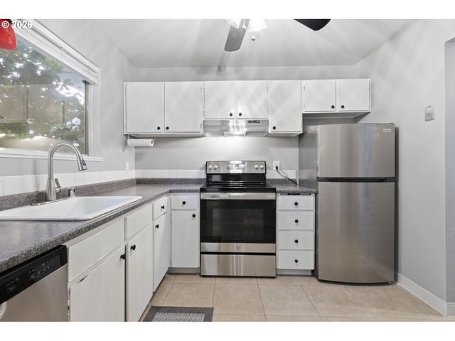 345 Ne 105TH St, Vancouver, WA 98685