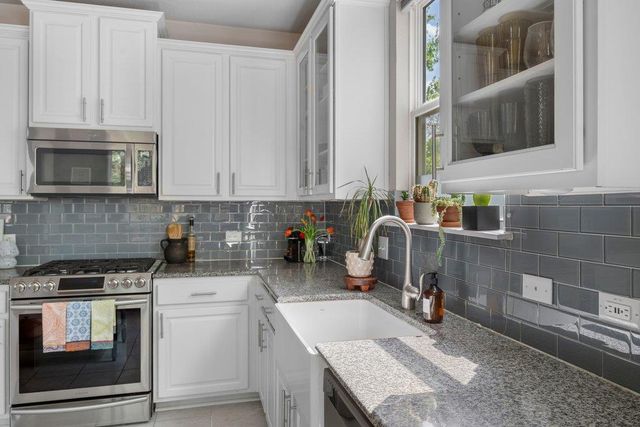 610 Bernstein ST 14, Austin, TX 78745