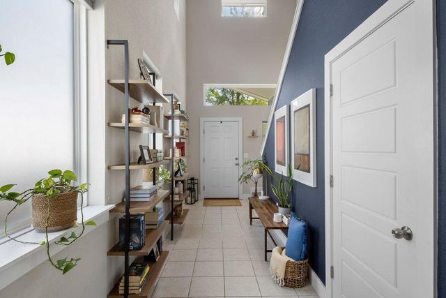 610 Bernstein ST 14, Austin, TX 78745