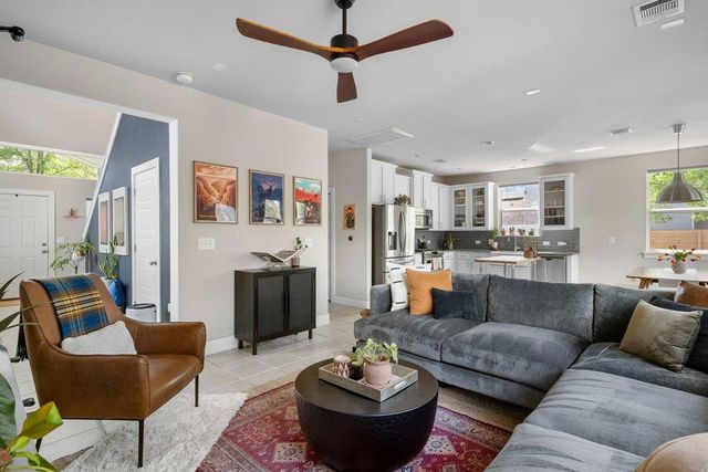 610 Bernstein ST 14, Austin, TX 78745