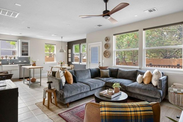 610 Bernstein ST 14, Austin, TX 78745