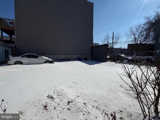 431-435 W YORK ST, Philadelphia, PA 19133