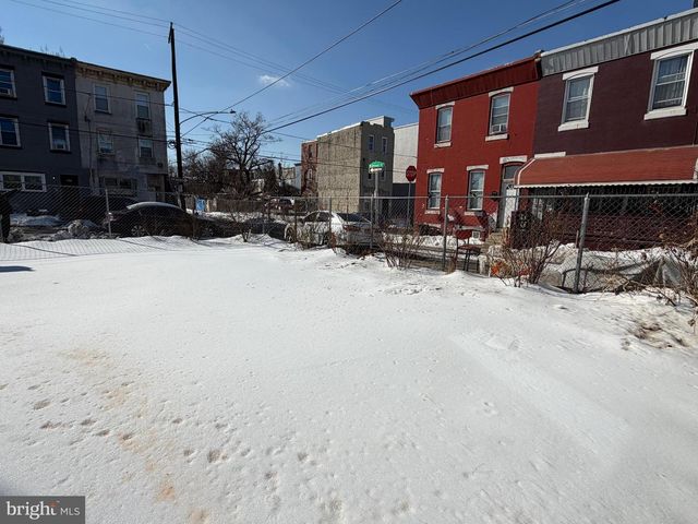 431-435 W YORK ST, Philadelphia, PA 19133