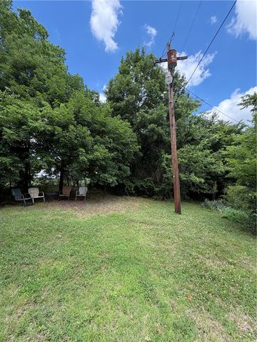 108 E Wolfdale Road, Farmington, AR 72730
