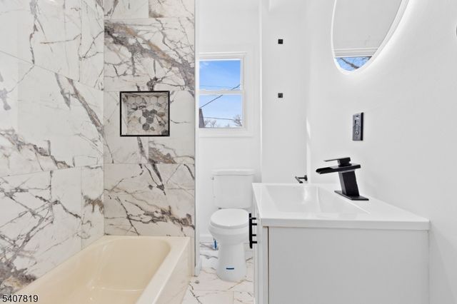 216 Renner Ave, Newark City, NJ 07112