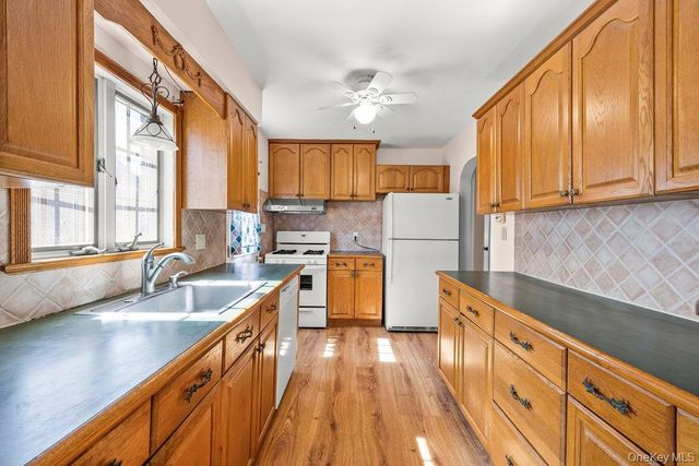 134 E Dover Street, Valley Stream, NY 11580