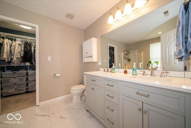 6766 Lexington Circle, Zionsville, IN 46077