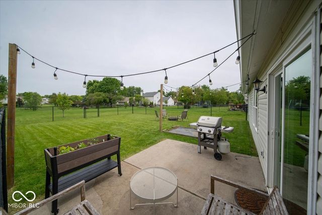 6766 Lexington Circle, Zionsville, IN 46077