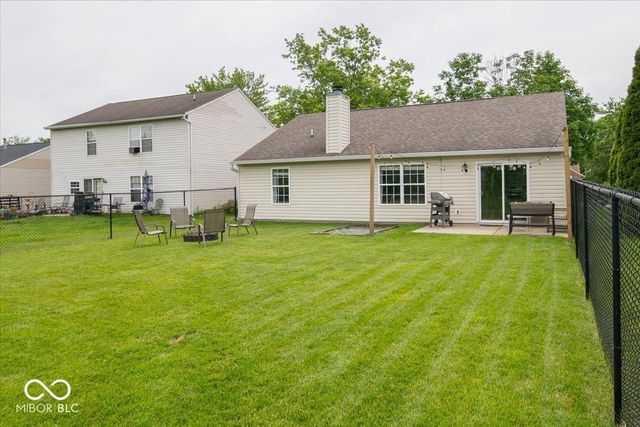 6766 Lexington Circle, Zionsville, IN 46077