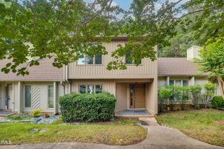 122 Woodbridge Lane, Chapel Hill, NC 27514