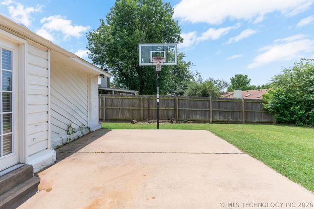 600 S Hemlock Avenue, Broken Arrow, OK 74012