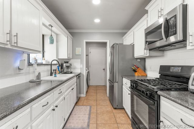 600 S Hemlock Avenue, Broken Arrow, OK 74012