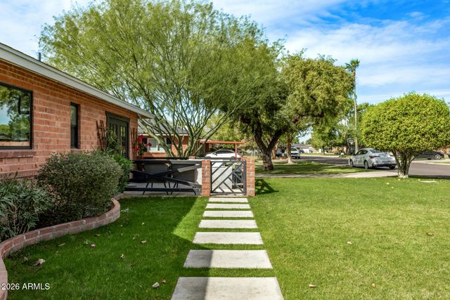 1903 E PALO VERDE Drive, Phoenix, AZ 85016