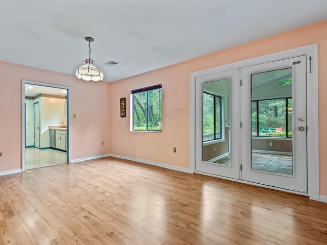 7049 Carmel Drive, Tallahassee, FL 32309