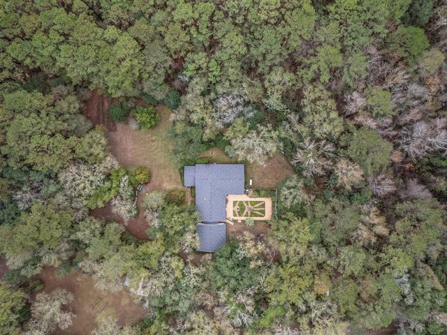 7049 Carmel Drive, Tallahassee, FL 32309